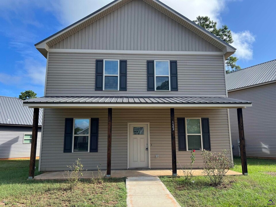 122 Rolling Woods Cir in Warner Robins, GA - Building Photo