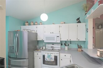 626 SW 25th Terrace in Cape Coral, FL - Building Photo - Building Photo