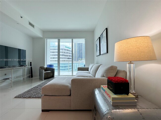 property at 950 Brickell Bay Dr