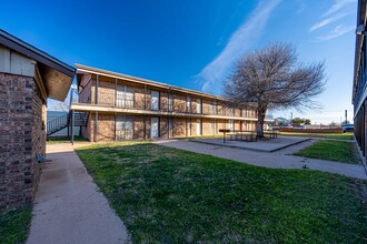 College Palms in Snyder, TX - Building Photo - Building Photo