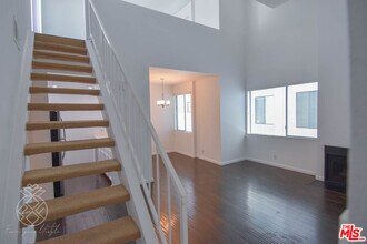 1727 Glendon Ave in Los Angeles, CA - Building Photo - Building Photo