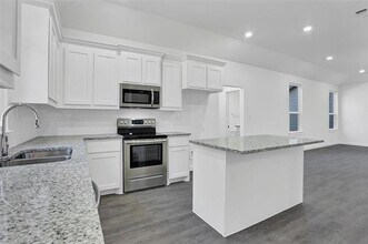 1483 Cathey Dr in Denison, TX - Building Photo - Building Photo