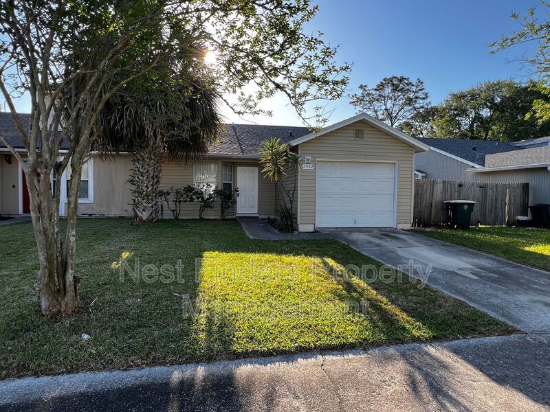 2532 White Horse Rd E in Jacksonville, FL - Building Photo