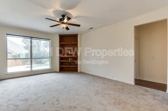 6721 Hayling Way in Denton, TX - Building Photo - Building Photo