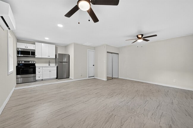 23130 Bayleaf Dr