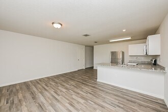 26493 Mary Ave in Brooksville, FL - Building Photo - Building Photo