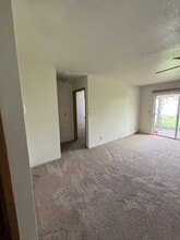 2307 E O Ct in La Grande, OR - Building Photo - Building Photo