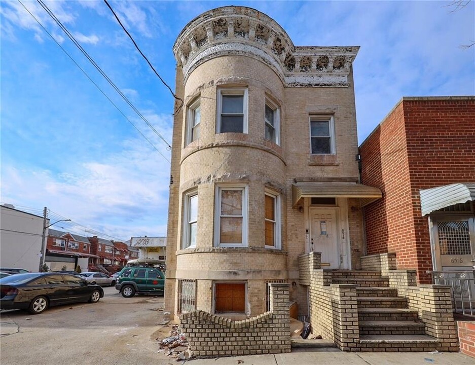 6518 13th Ave in Brooklyn, NY - Building Photo