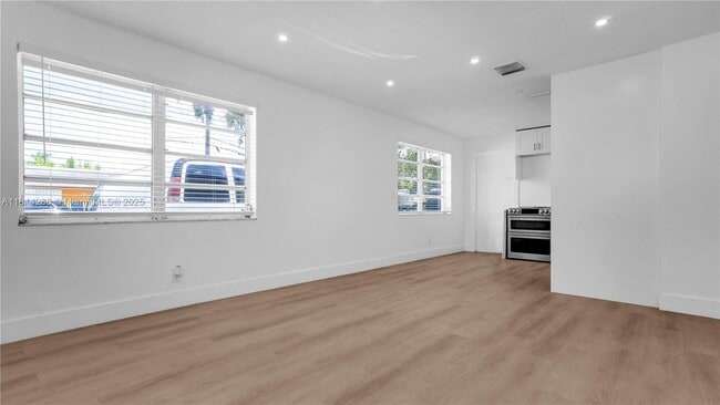 property at 32 SW 9th St