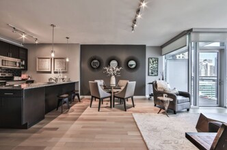 169 W Kinzie St in Chicago, IL - Building Photo - Building Photo