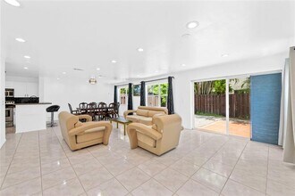 7359 Cypress Dr in Margate, FL - Building Photo - Building Photo