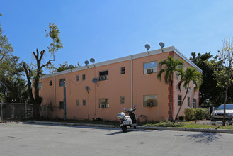 Zen Garden in Oakland Park, FL - Building Photo - Building Photo