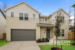 9835 Willow Creek Commerce Dr in Tomball, TX - Building Photo