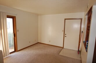 427 S Silverwood Ln in Goshen, IN - Building Photo - Building Photo