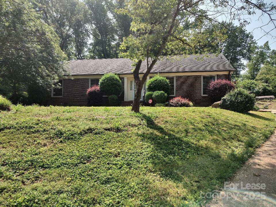 3541 Stonemark Ct in Gastonia, NC - Building Photo