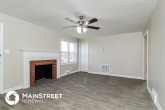 936 Rock Spring Dr in Winston-Salem, NC - Foto de edificio - Building Photo