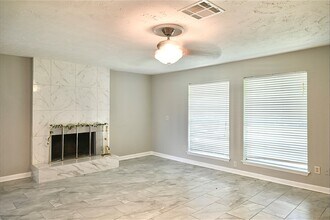 7207 San Pablo Dr in Houston, TX - Building Photo - Building Photo