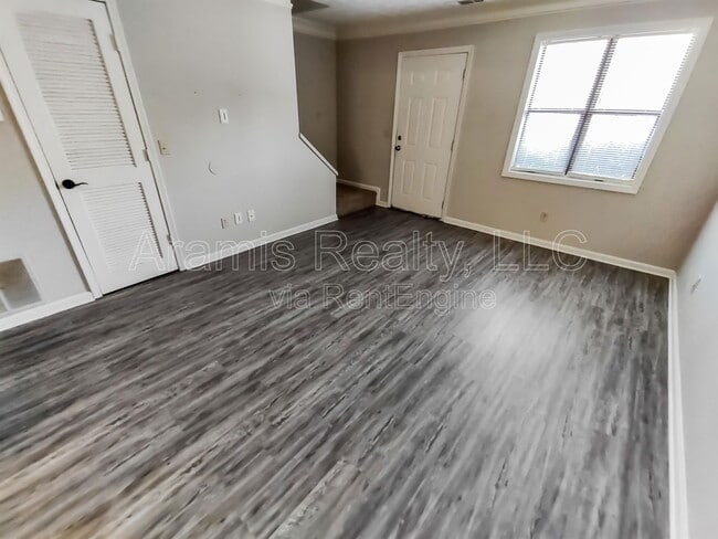 5050 Top Cat Ct in Sugar Hill, GA - Building Photo - Building Photo