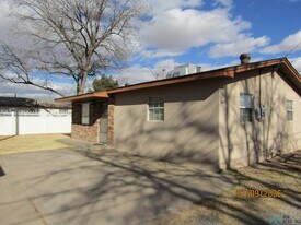 605 1/2 W Quay Ave in Artesia, NM - Building Photo