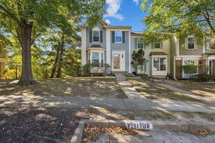 16864 Miranda Ln in Woodbridge, VA - Building Photo