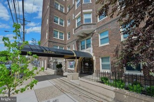 4247 Locust St, Unit 0B-315 in Philadelphia, PA - Building Photo