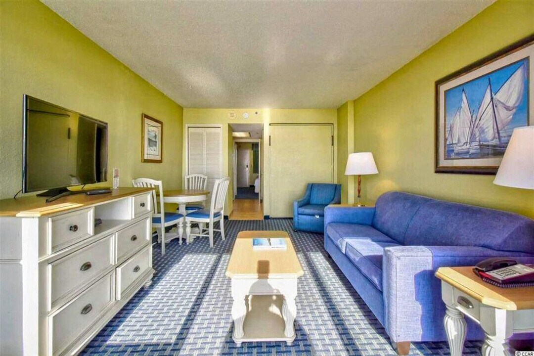 2311 S Ocean Blvd in Myrtle Beach, SC - Foto de edificio