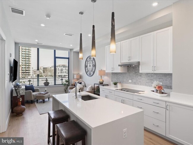 property at 801 N Fairfax St