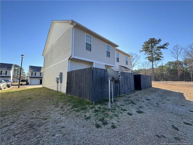 3128 Horsepen Br in Fayetteville, NC - Building Photo - Building Photo