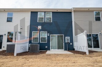 196 Parker Ln in Mebane, NC - Building Photo - Building Photo