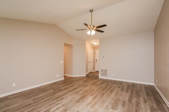1384 Luther Way in Lawrenceville, GA - Building Photo - Building Photo