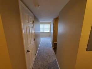 200 N Hill-N-Dale St-Unit -625 in Danville, KY - Building Photo - Building Photo