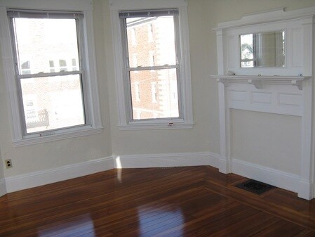 50 Dover St, Unit 2 in Somerville, MA - Building Photo