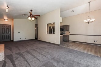 913 S Scallop Dr in Gilbert, AZ - Building Photo - Building Photo