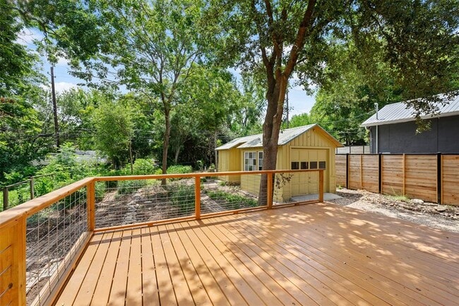 property at 2111 Kenwood Ave