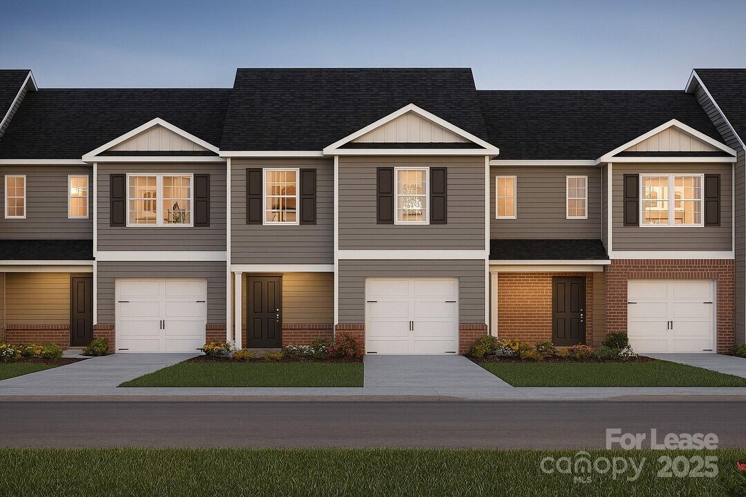 2939 Penninger Cir in Charlotte, NC - Building Photo