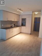 576 Front St W in Toronto, ON - Building Photo - Building Photo