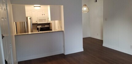 1503 N Garrett Ave in Dallas, TX - Building Photo - Building Photo