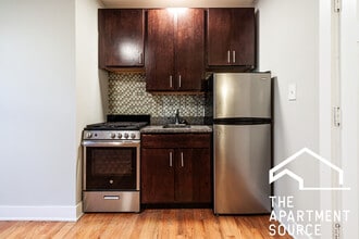 4546 N Damen Ave in Chicago, IL - Foto de edificio - Building Photo