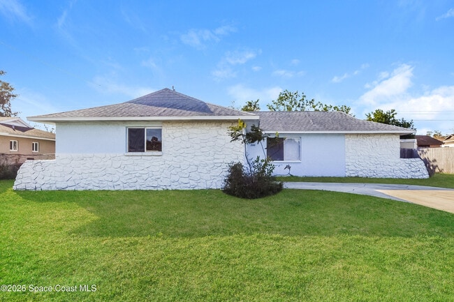 2000 Burning Tree Dr