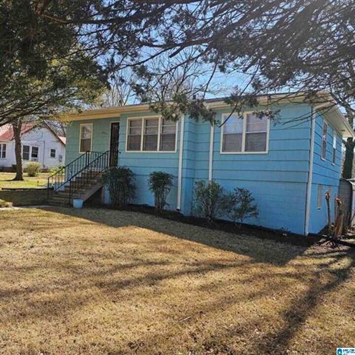 8311 7th Ave S in Birmingham, AL - Building Photo