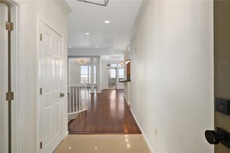 3334 Peachtree Rd NE in Atlanta, GA - Building Photo - Building Photo