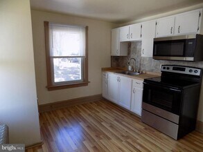 53 Sunset Ave in Chalfont, PA - Building Photo - Building Photo