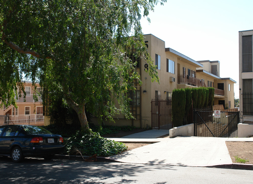 509 N Ardmore Ave in Los Angeles, CA - Foto de edificio
