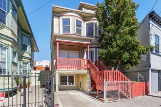 4722 Shattuck Ave in Oakland, CA - Building Photo - Building Photo