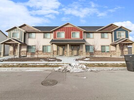 38 S 480 W in Tremonton, UT - Building Photo