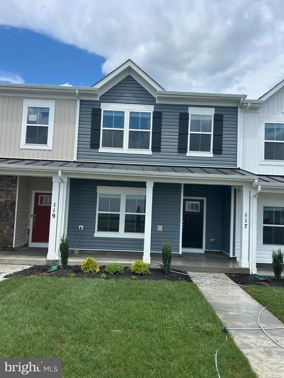 property at 117 Nootka Wy