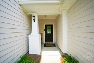 160 Lake Lily Dr in Richmond Hill, GA - Building Photo - Building Photo