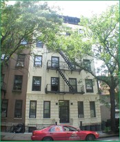 456 W 47th St Apartments