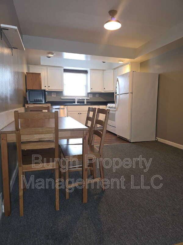 5114 Lotus Wy in Pittsburgh, PA - Building Photo - Building Photo