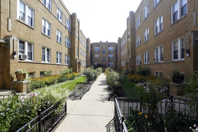 Touhy - by - the - Lake in Chicago, IL - Building Photo - Building Photo